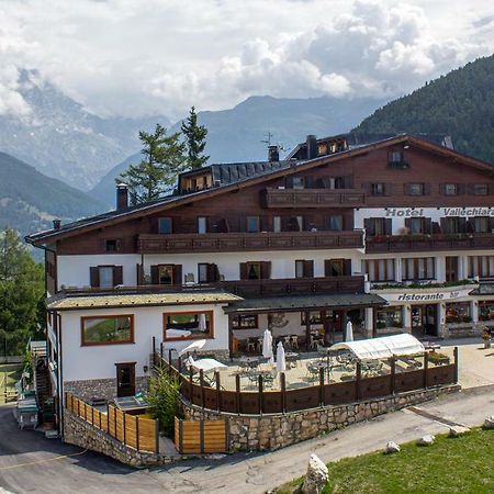 Hotel Vallechiara Bormio Bagian luar foto