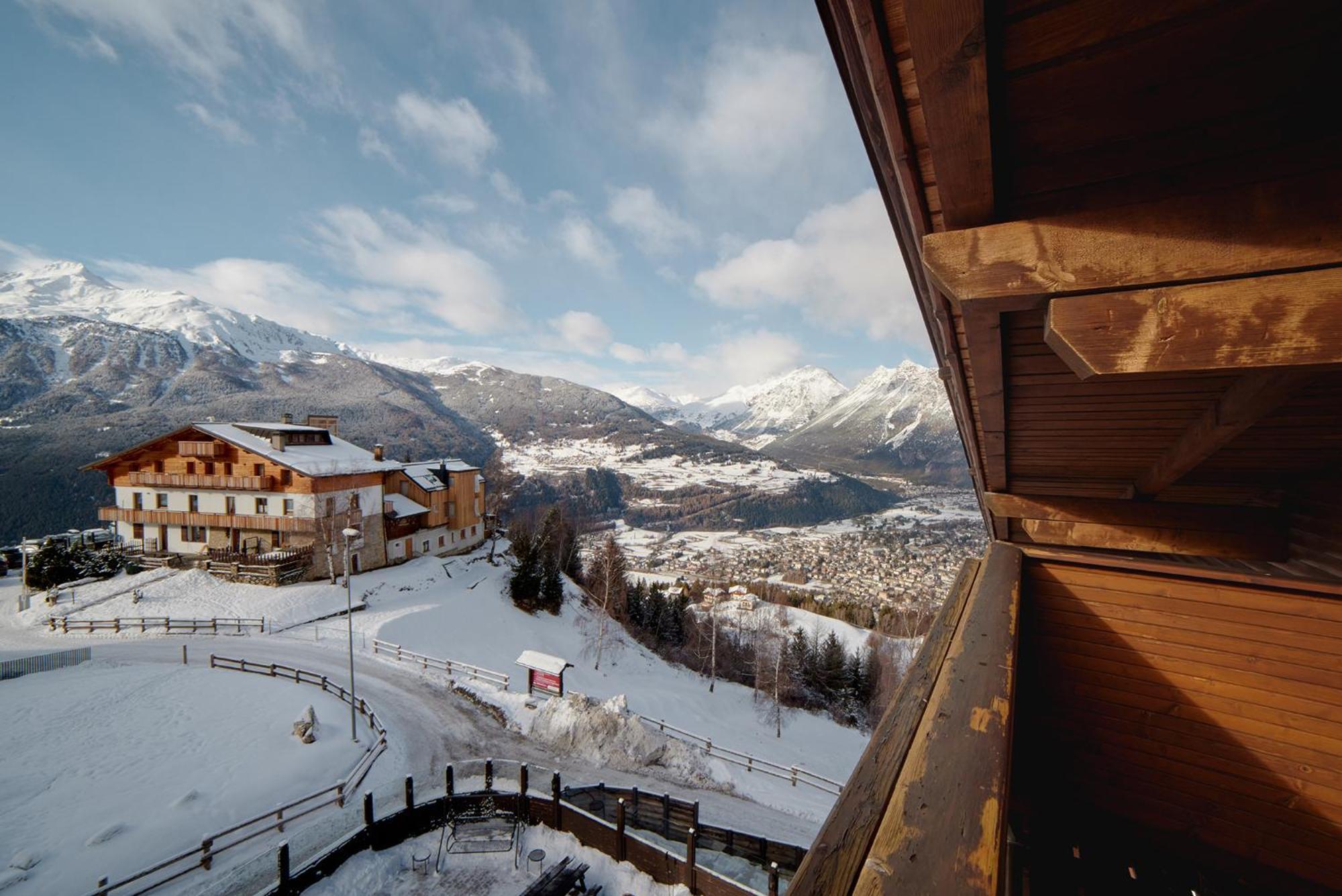 Hotel Vallechiara Bormio Bagian luar foto