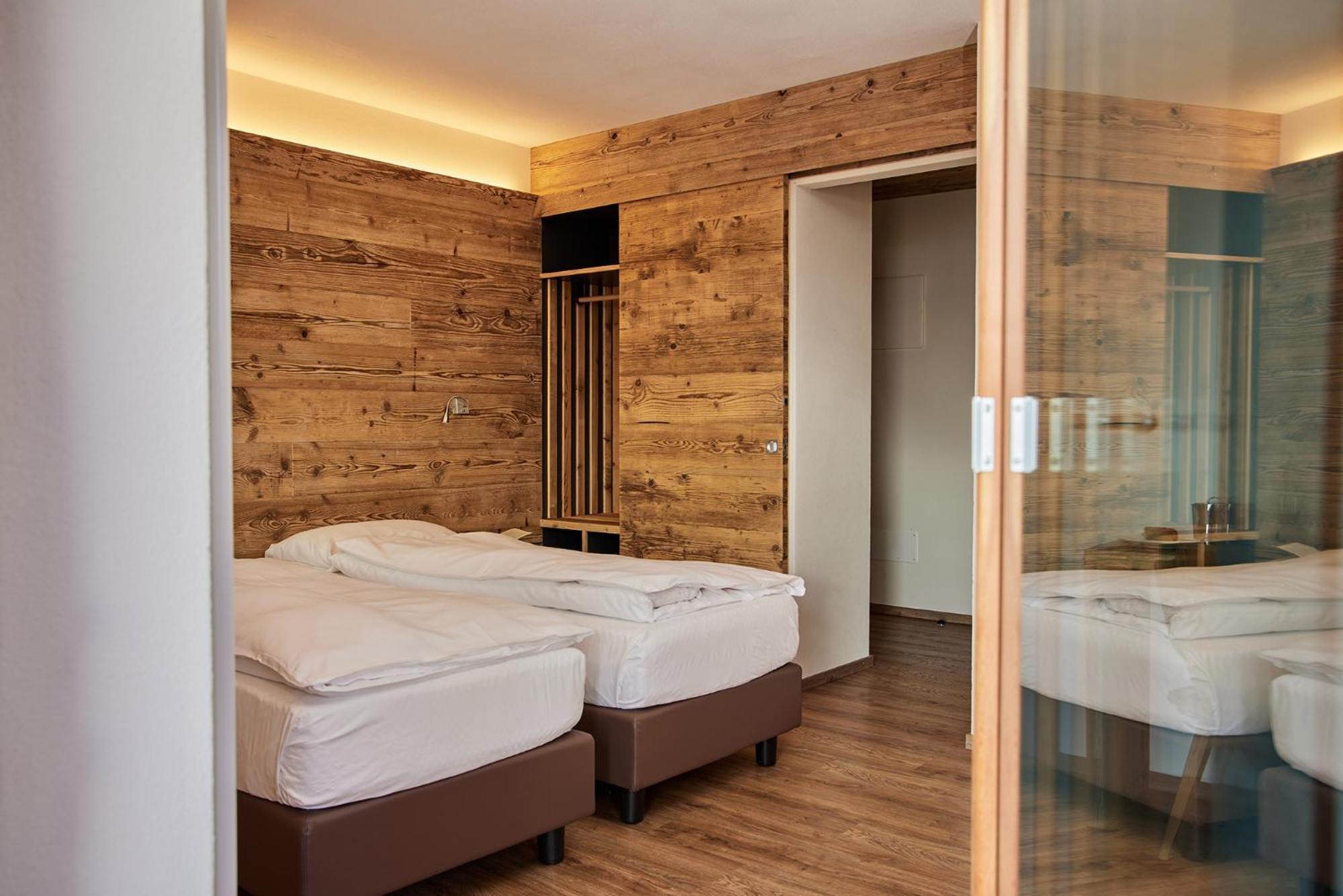 Hotel Vallechiara Bormio Bagian luar foto
