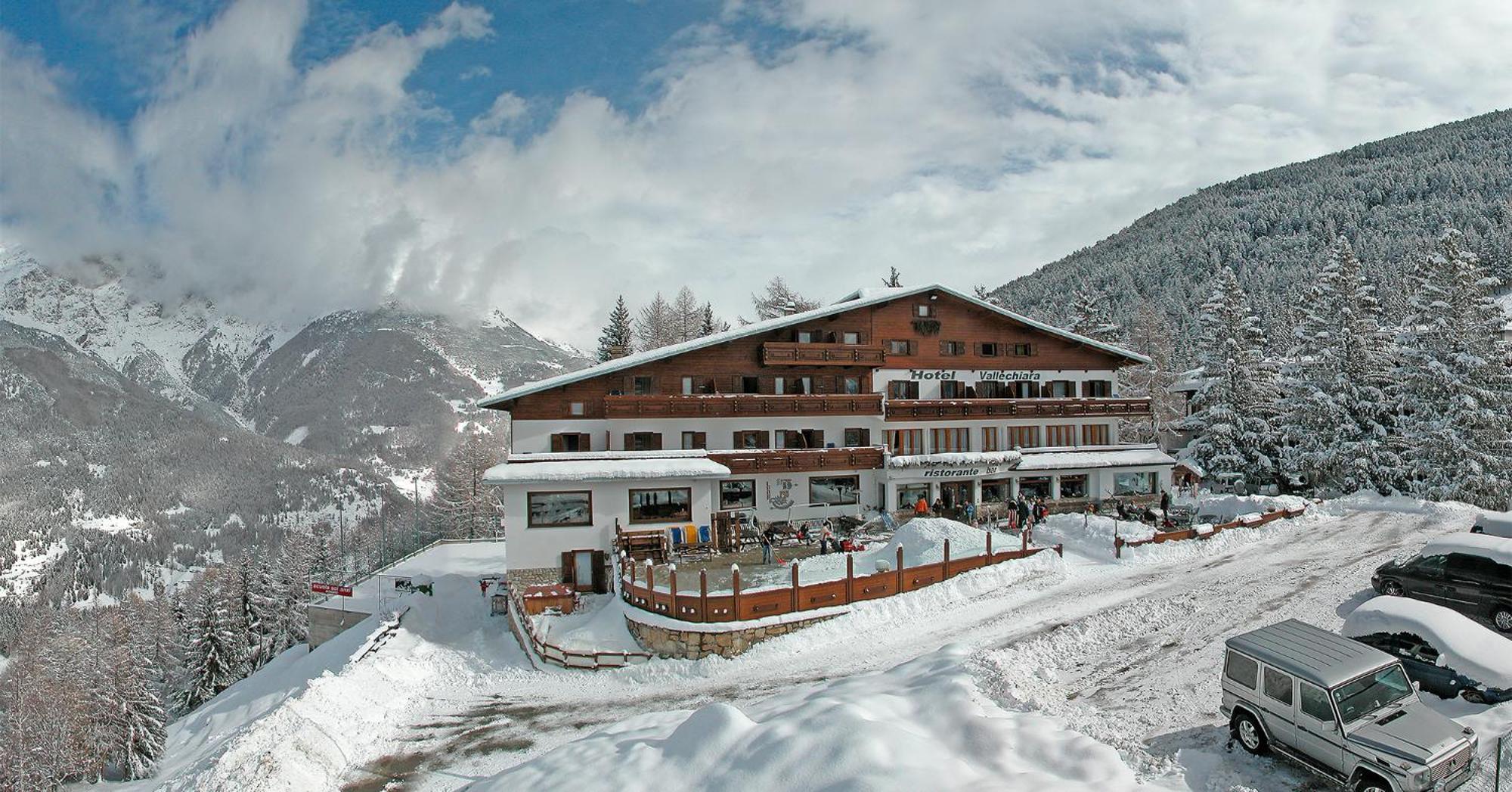 Hotel Vallechiara Bormio Bagian luar foto