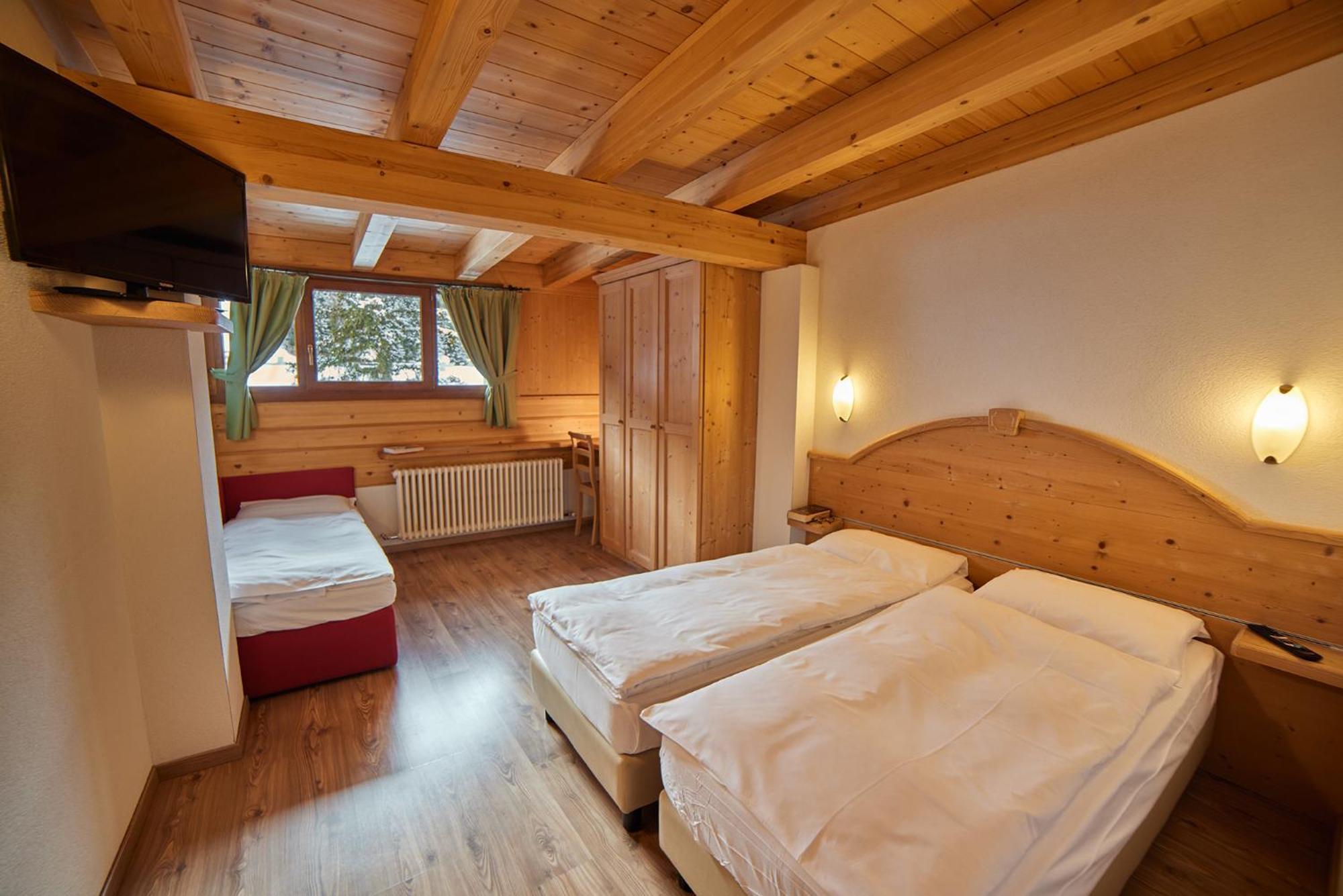 Hotel Vallechiara Bormio Bagian luar foto