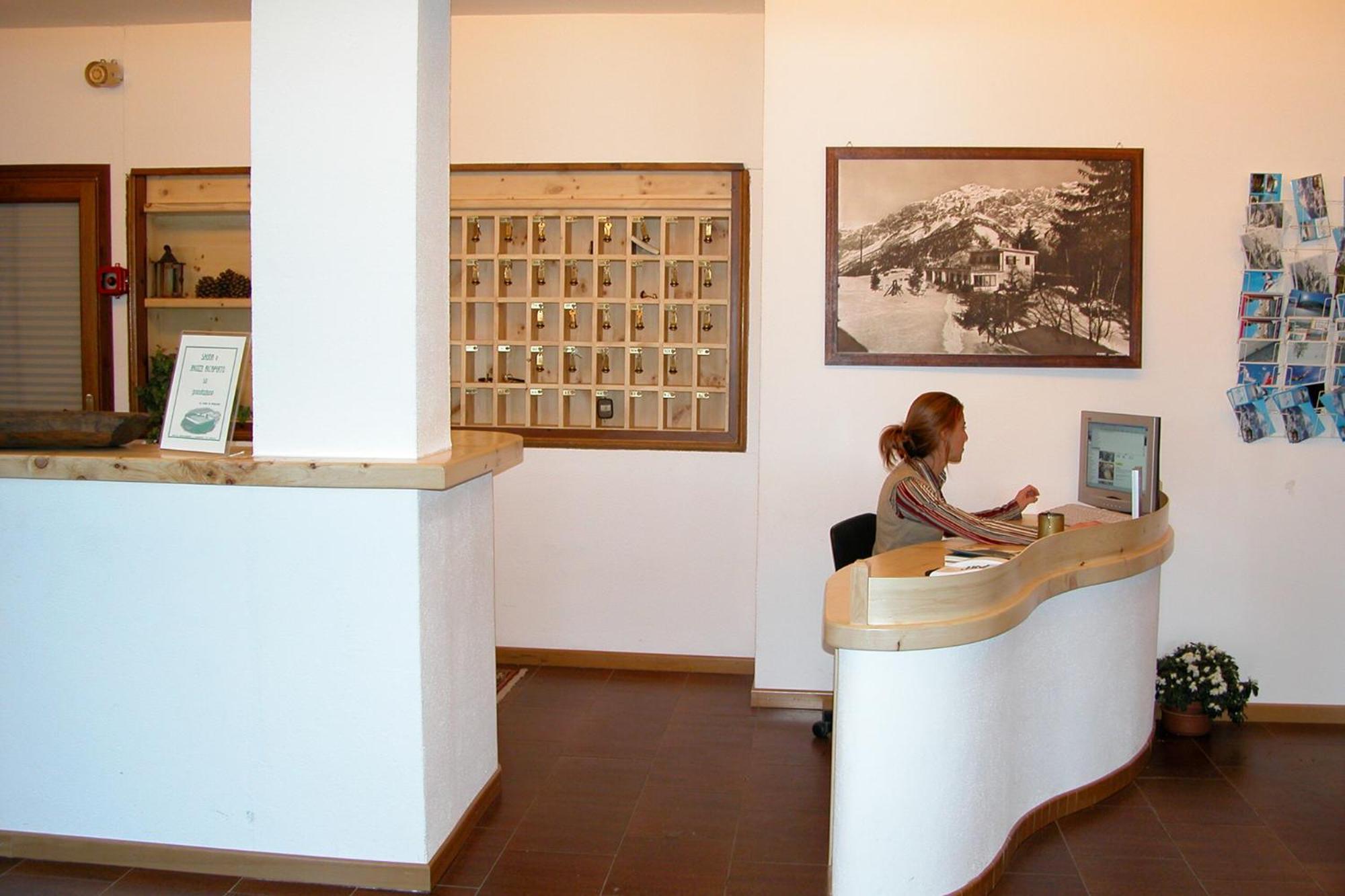 Hotel Vallechiara Bormio Bagian luar foto