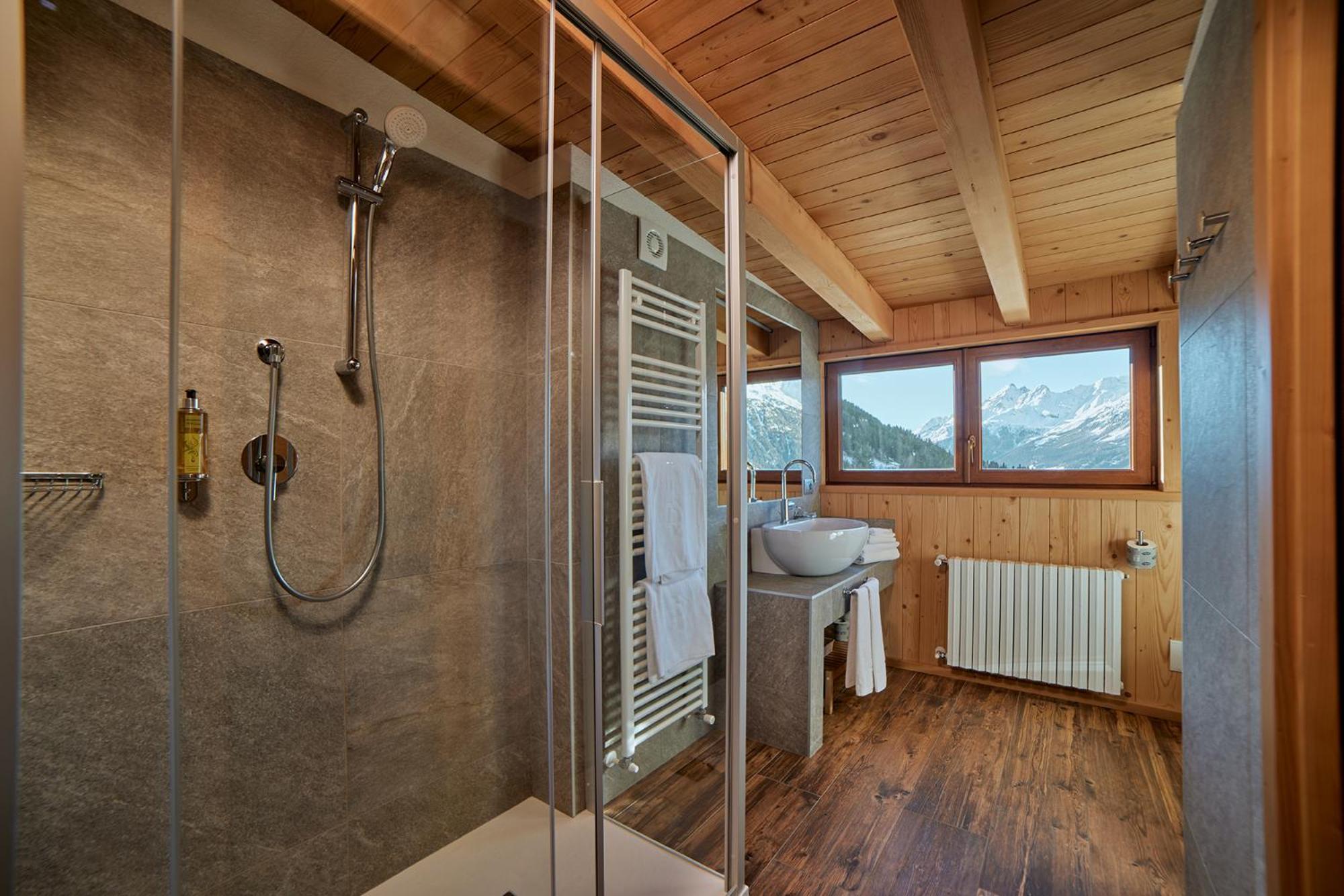 Hotel Vallechiara Bormio Bagian luar foto